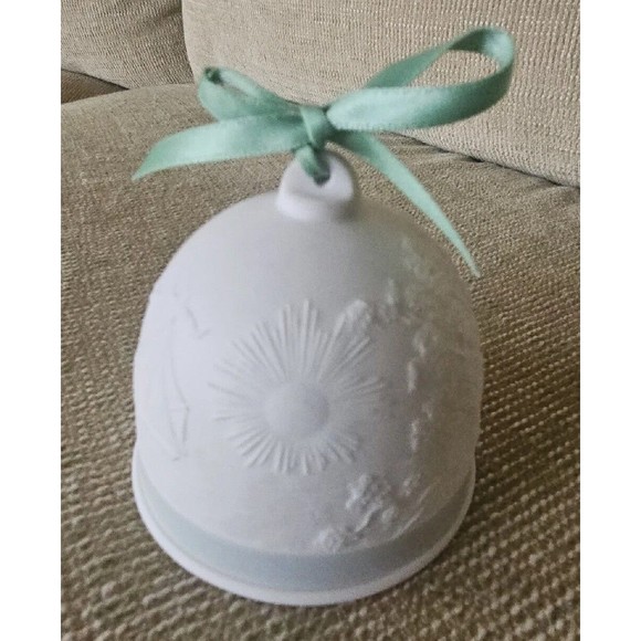 Lladro Collector's Society Porcelain Bell: Summer 1992 - Picture 1 of 6